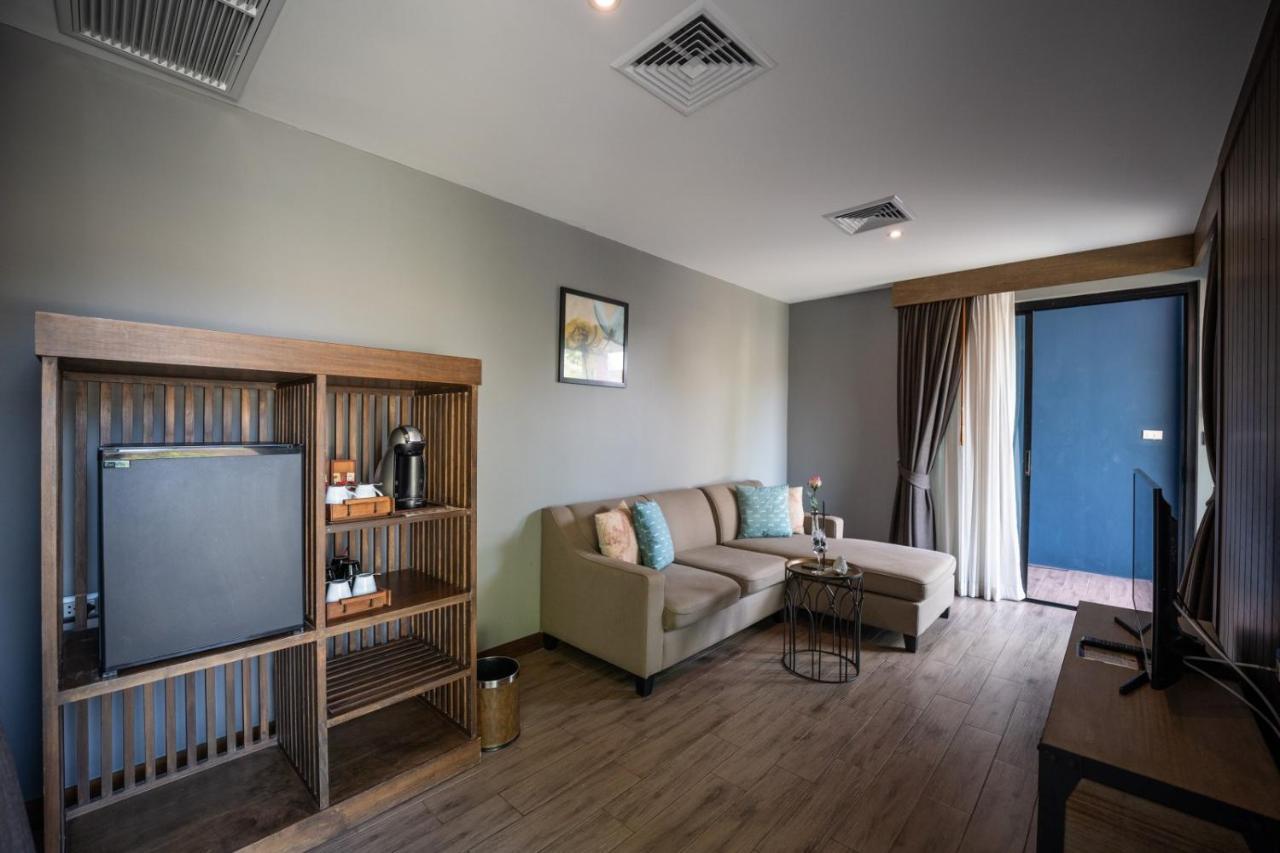 Coral Tree Villa Huahin Csaam Kültér fotó